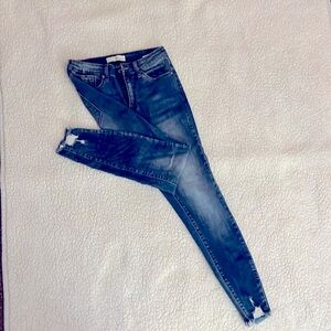 Kancan Skinnies ✨Closet Clean Out✨BUNDLE 3 STARRED ITEMS @ 15 each